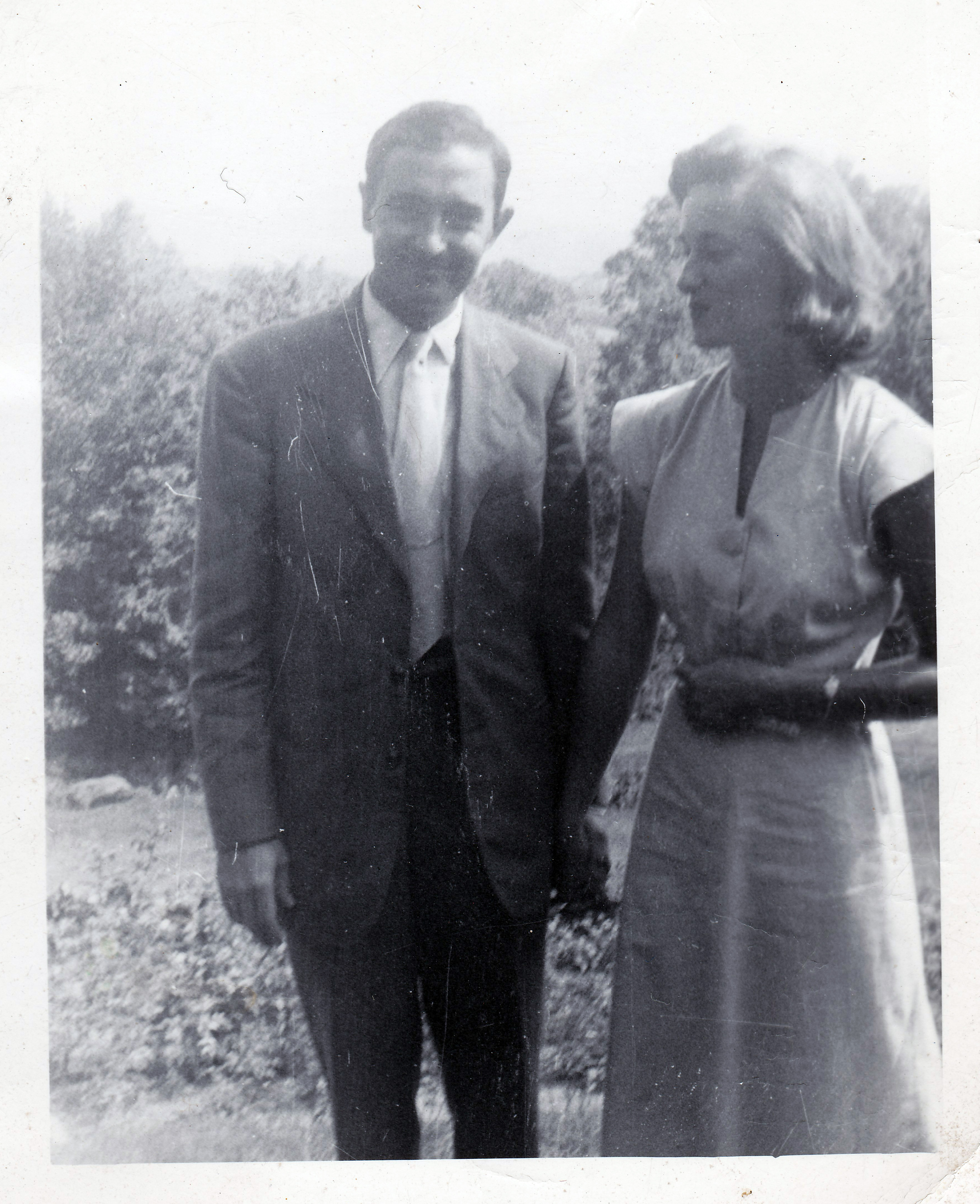 Andy &amp; Linda Alardt Summer 1948 2